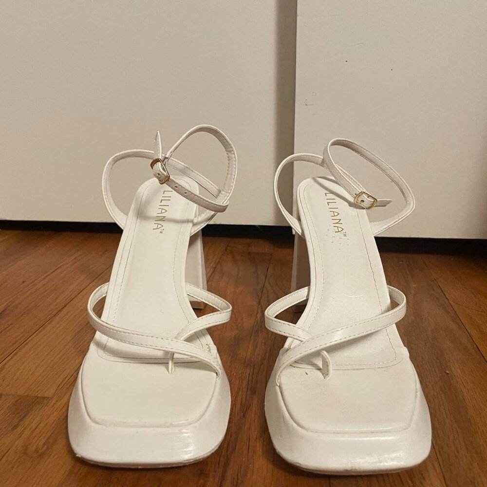 Ankle Wrap White Liliana Block high heelsSize...